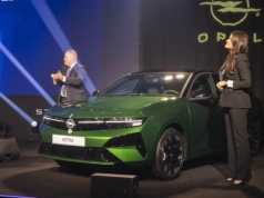 Nowy Opel Astra po raz pierwszy w Polsce. Kompakt zadebiutował na Konwencji Dealerów Stellantis