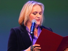 Dlaczego Dominika Chorosińska została "dziewczynką do bicia". Smutna historia eksministry kultury