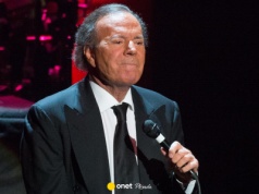 Julio Iglesias z zarzutami o handel ludźmi i molestowanie. Opublikował oświadczenie
