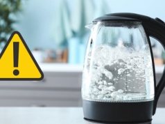 Wiele osób robi to codziennie. Oto, co się dzieje, jeśli gotujemy kilkakrotnie w czajniku tę samą wodę