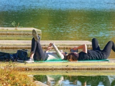 Facebook i TikTok tylko dla dorosłych? Polska szykuje rewolucję dla nastolatków