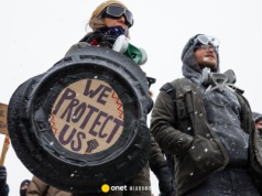 Gubernator Minnesoty pod lupą służb. Sprawdzą utrudnianie pracy ICE