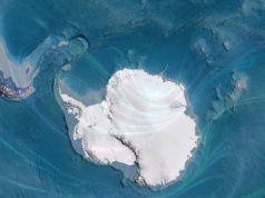 Starożytne góry, jeziora i rzeki ukryte pod pokrywą lodową Antarktydy