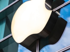 Składany iPhone już jesienią. Nowe informacje