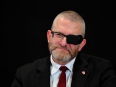 Tylu Polaków chce partii Brauna w Sejmie. Nowy sondaż