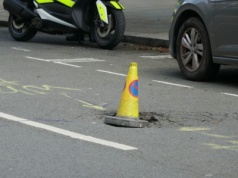 Najgorsze drogi w Londynie – na tych ulicach dziury zmieniają się w kratery