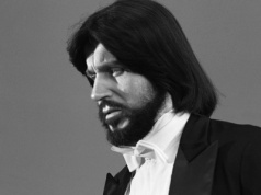 Czesław Niemen nazywał się inaczej. Zmienił nazwisko z konkretnego powodu