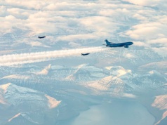 Duńskie myśliwce i francuski tankowiec nad Grenlandią. "Wzmacnianie operacji powietrznych"