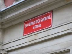 Samotne w życiu, ale nie dla fiskusa. Nie mogą skorzystać z ulgi