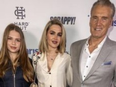 Dolph Lundgren pozuje u boku 29-LETNIEJ żony i o 5 lat od niej MŁODSZEJ córki (ZDJĘCIA)