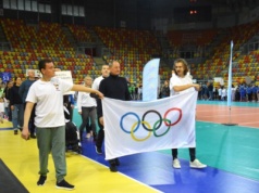 320 zawodników z 26 placówek wzięło udział w Halowej Olimpiadzie Sportowej „Przełam Bariery z Hutą Częstochowa”