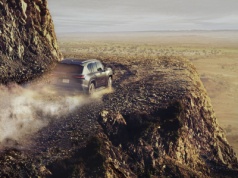 30 lat Lexusa LX. Luksusowy czołg, który w Polsce pozostaje egzotyką