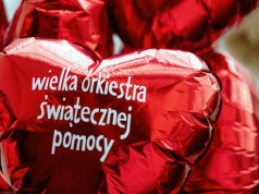 To się staje pokoleniową tradycją. Dla WOŚP zbierali Millenialsi, teraz uczą wolontariatu swoje dzieci