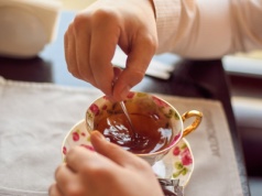 Dolej do kawy albo herbaty. Dostarczysz i słodyczy, i cennych witamin