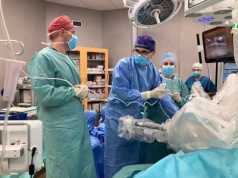 Zielona Góra. Lekarze w szpitalu usunęli 16-latkowi niemal 100 kamieni nerkowych, bez skalpela  