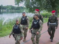 Dron spadł na jednostkę wojskową w Przasnyszu. Żandarmeria prowadzi dochodzenie