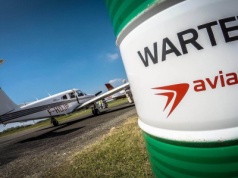 Warter stawia na Francję. Polski producent paliw wesprze mistrzów lotnictwa