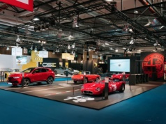 Od Duetto po Tonale: Alfa Romeo pokazała swoje dziedzictwo w Paryżu