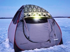 Nietypowa akcja policjantów na Mazurach. Sprawdzali, kto rozbił namiot na środku jeziora