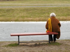 ZUS rusza z wymianą legitymacji emeryta-rencisty. Ile zapłacą za nie seniorzy?