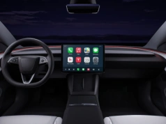Tesla wciąż ma problem z Apple CarPlay