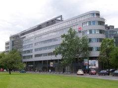 Metamorfoza biurowca Saski Point przy Marszałkowskiej