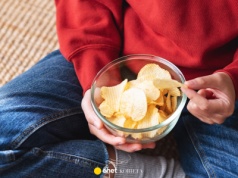 Ultraprzetworzone produkty jak papierosy? Naukowcy apelują o surowe regulacje