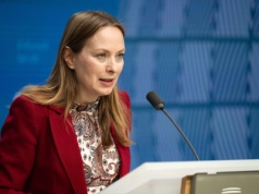 Liberalny rewizjonizm. Dlaczego Tusk nie znosi Pełczyńskiej-Nałęcz?