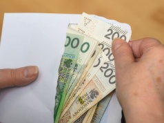 Dodatkowe pieniądze dla seniorów. Nawet kilkaset złotych co miesiąc