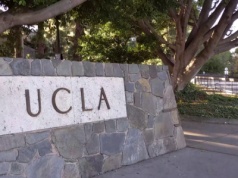 Sąd unieważnił wyrok skazujący ginekologa z UCLA. Jeden z ławników… nie znał angielskiego