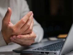 Nerwoból – czym jest, jakie daje objawy i jak sobie z nim radzić?