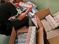 Handlowała nielegalnymi papierosami na targowisku w Katowicach. Towar pochodził z Białorusi