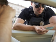 Koniec szybkiej jazdy "na krajówkach". Od 3 marca 2026 r. stracisz prawo jazdy za +50 km/h poza miastem