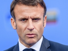 "Matrioszka" uderza w Macrona. Kulisy rosyjskiej operacji