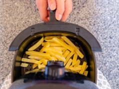 Większość osób używa air fryera źle. Oto najczęściej popełniane błędy