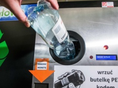 Kaucja za puszki i butelki. Już oszukają. "Wyłudzone 10,50 PLN"