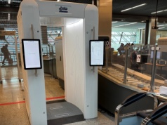 Kraków Airport testuje body scannery. „Chcemy przyspieszyć kontrolę i podnieść komfort podróży”