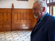 Od Majchrowskiego i Busha do Czarzastego i Trumpa. „Pax Americana”