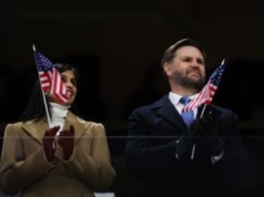 JD Vance wybuczany. Biały Dom manipuluje nagraniem