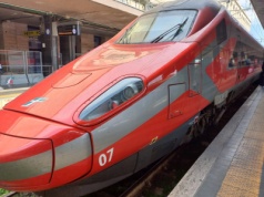 Akcje sabotażowe na infrastrukturę kolejową w pobliżu Bolonii. Ruch pociągów został wstrzymany