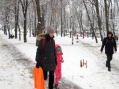 Ojciec opisał nawyk rodziców, który niszczy spokój w domu. Tak krzywdzimy dzieci