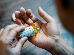 Podawał pacjentkom truciznę. Zabił kilkanaście osób