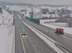 Śnieg w woj. lubelskim. GDDKiA: krajówki głównie czarne i mokre, miejscami błoto pośniegowe