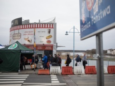 Pensja minimalna w Polsce i Niemczech. Porównali. Kiedy Polaka stać na więcej?