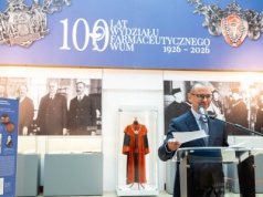 Wydział Farmaceutyczny na WUM skończył 100 lat