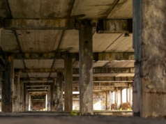 Przywiązał się do stropu, by ćwiczyć. Utknął, interweniowały służby