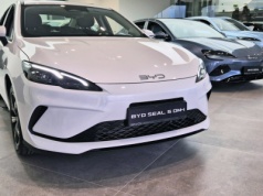 Chińskie samochody zaleją Europę? Polacy boją się jednego