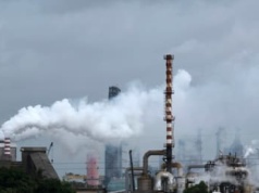 Indyjskie firmy naftowe unikają rosyjskiej ropy po umowie z Trumpem