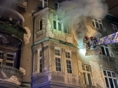 Groźny pożar w kamienicy we Wrocławiu. Kilkadziesiąt osób ewakuowanych