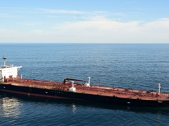 Okręty z rosyjską ropą krążą po oceanie. Kreml pod coraz większą presją